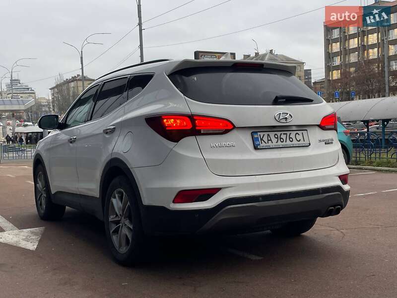 Позашляховик / Кросовер Hyundai Santa FE 2015 в Києві