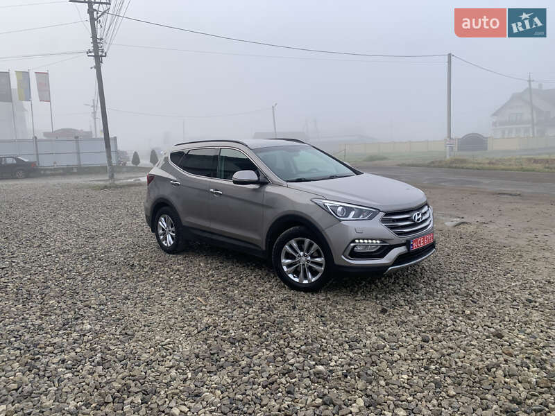 Внедорожник / Кроссовер Hyundai Santa FE 2016 в Черновцах