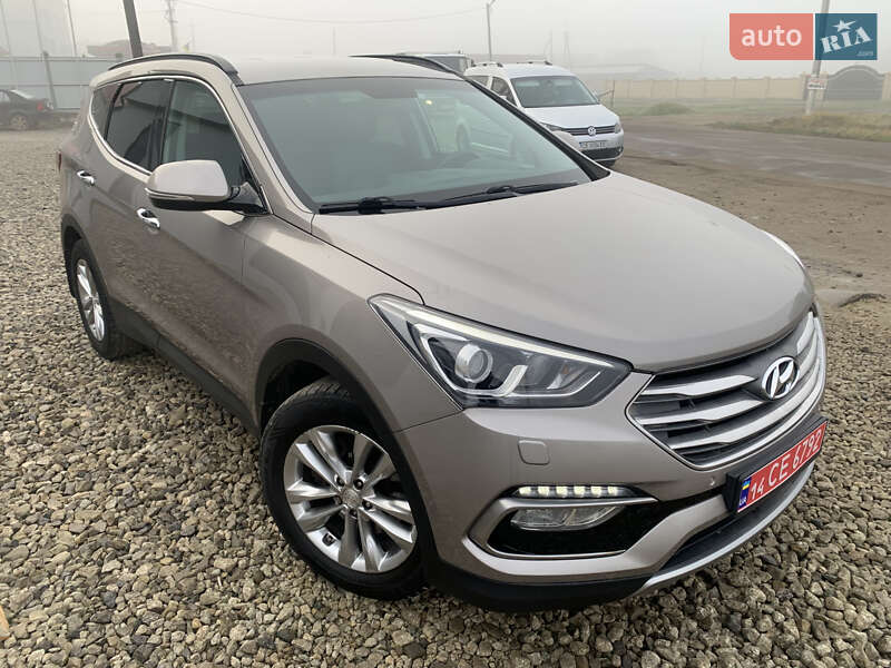 Внедорожник / Кроссовер Hyundai Santa FE 2016 в Черновцах
