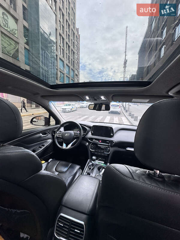 Внедорожник / Кроссовер Hyundai Santa FE 2018 в Днепре