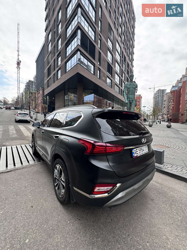 Внедорожник / Кроссовер Hyundai Santa FE 2018 в Днепре