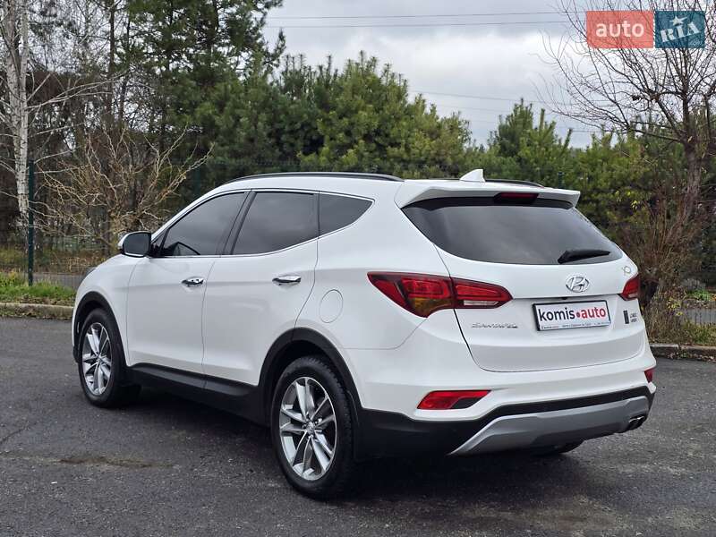 Внедорожник / Кроссовер Hyundai Santa FE 2016 в Хмельницком