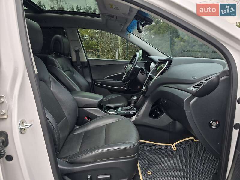 Внедорожник / Кроссовер Hyundai Santa FE 2016 в Хмельницком