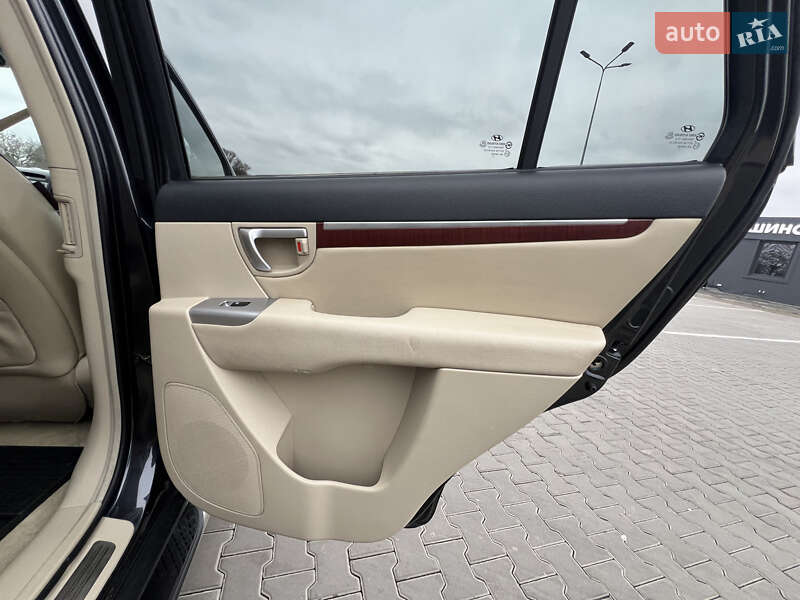 Позашляховик / Кросовер Hyundai Santa FE 2009 в Луцьку