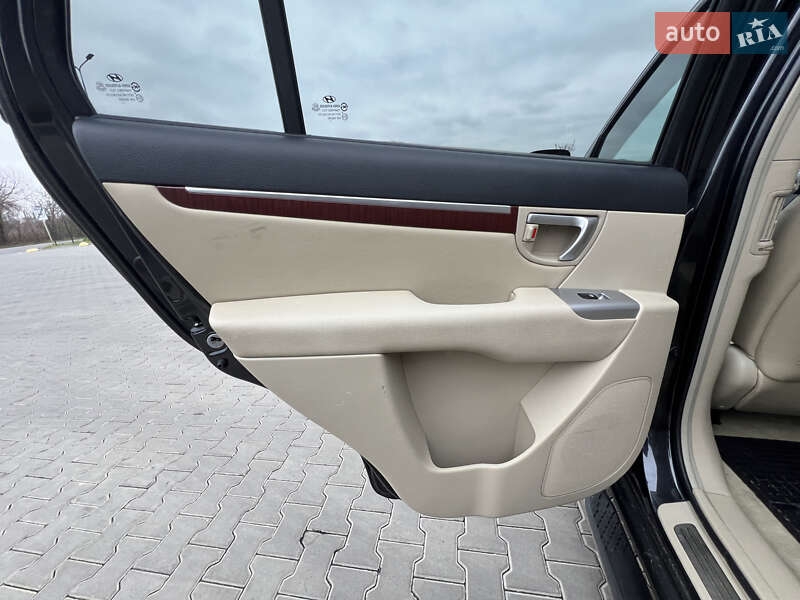 Позашляховик / Кросовер Hyundai Santa FE 2009 в Луцьку