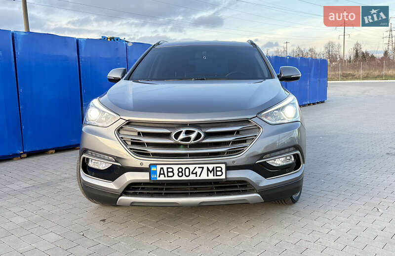 Внедорожник / Кроссовер Hyundai Santa FE 2016 в Виннице