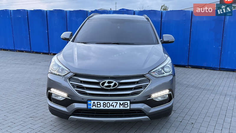 Внедорожник / Кроссовер Hyundai Santa FE 2016 в Виннице