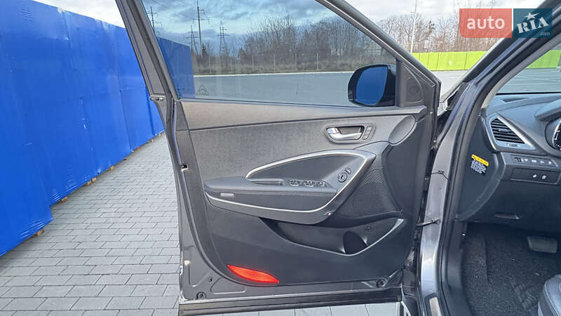 Внедорожник / Кроссовер Hyundai Santa FE 2016 в Виннице