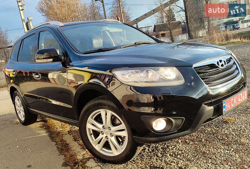 Внедорожник / Кроссовер Hyundai Santa FE 2010 в Ивано-Франковске