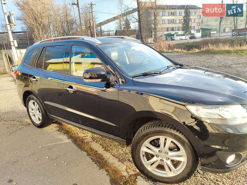 Внедорожник / Кроссовер Hyundai Santa FE 2010 в Ивано-Франковске