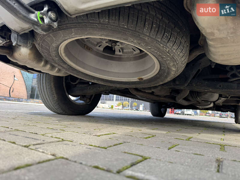 Позашляховик / Кросовер Hyundai Santa FE 2012 в Луцьку