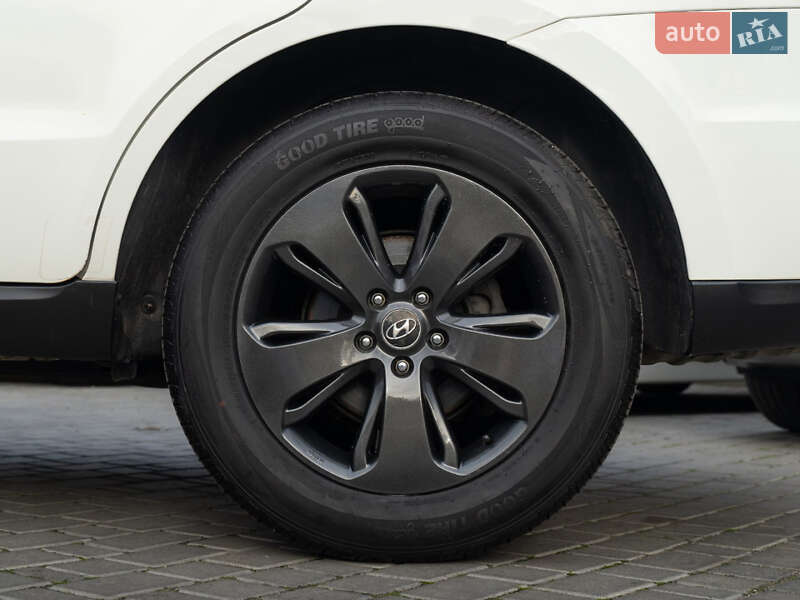 Внедорожник / Кроссовер Hyundai Santa FE 2012 в Одессе