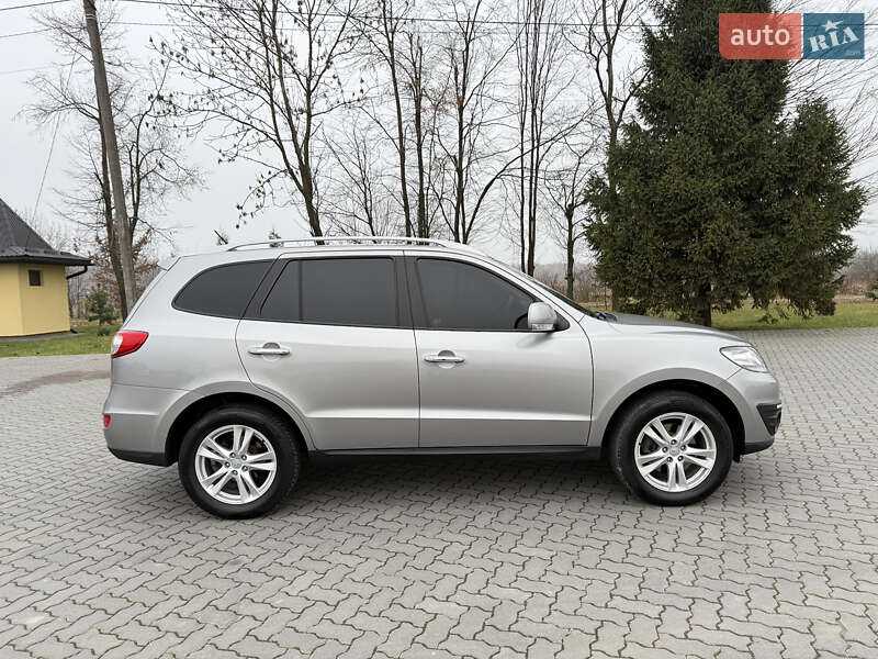 Внедорожник / Кроссовер Hyundai Santa FE 2011 в Коломые