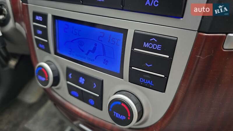 Позашляховик / Кросовер Hyundai Santa FE 2008 в Івано-Франківську