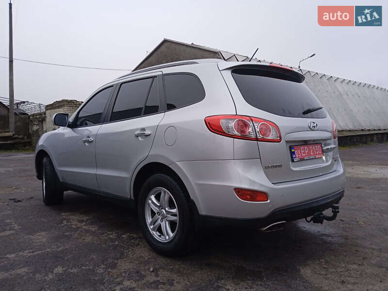 Внедорожник / Кроссовер Hyundai Santa FE 2011 в Березному
