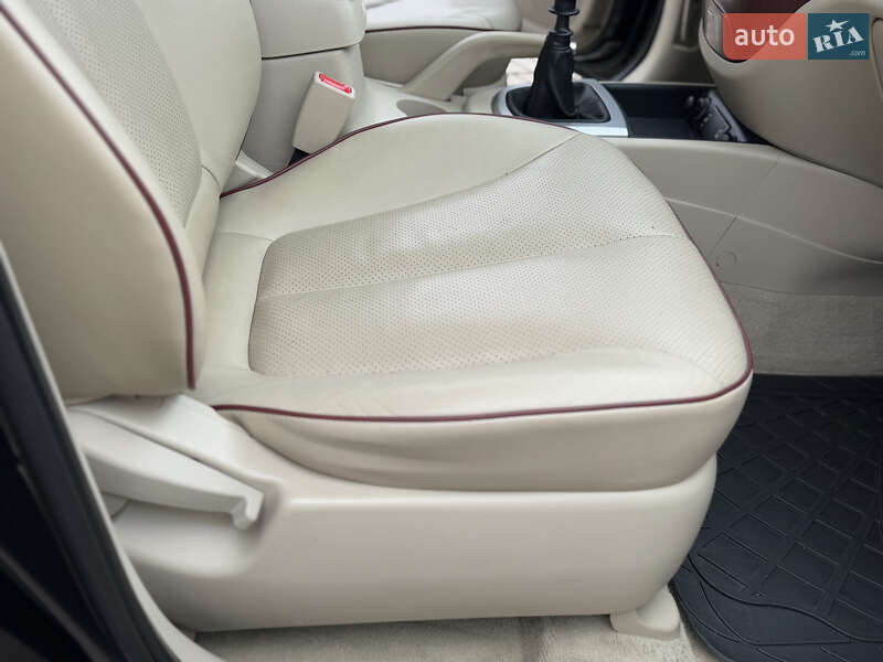 Внедорожник / Кроссовер Hyundai Santa FE 2009 в Ивано-Франковске