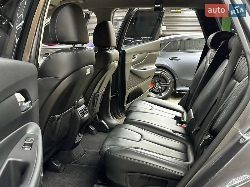 Внедорожник / Кроссовер Hyundai Santa FE 2020 в Киеве