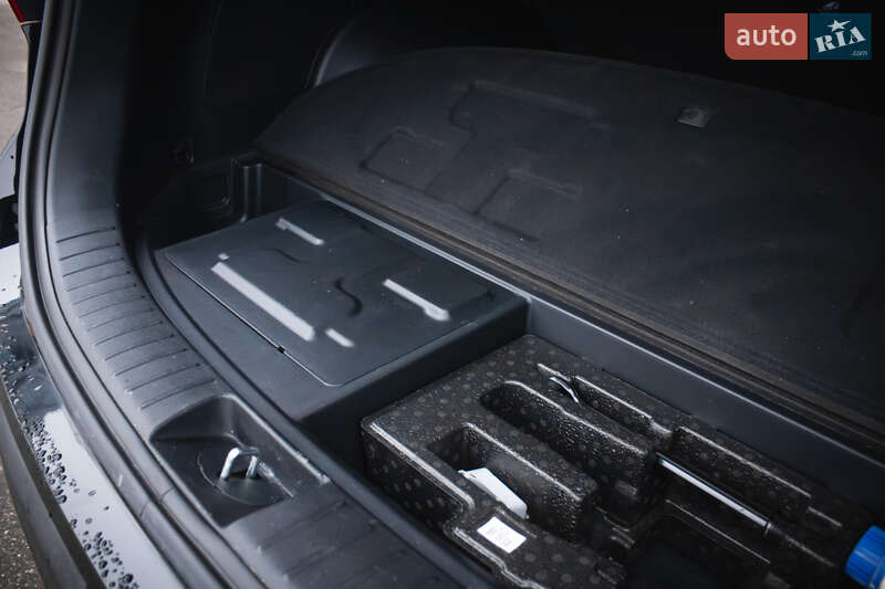 Внедорожник / Кроссовер Hyundai Santa FE 2023 в Киеве