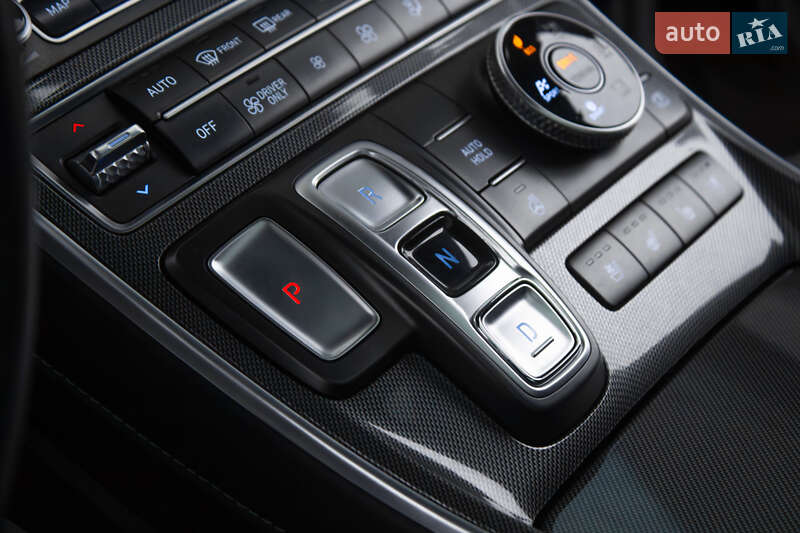 Внедорожник / Кроссовер Hyundai Santa FE 2023 в Киеве