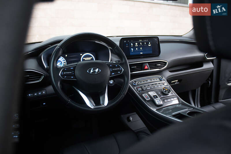 Внедорожник / Кроссовер Hyundai Santa FE 2023 в Киеве