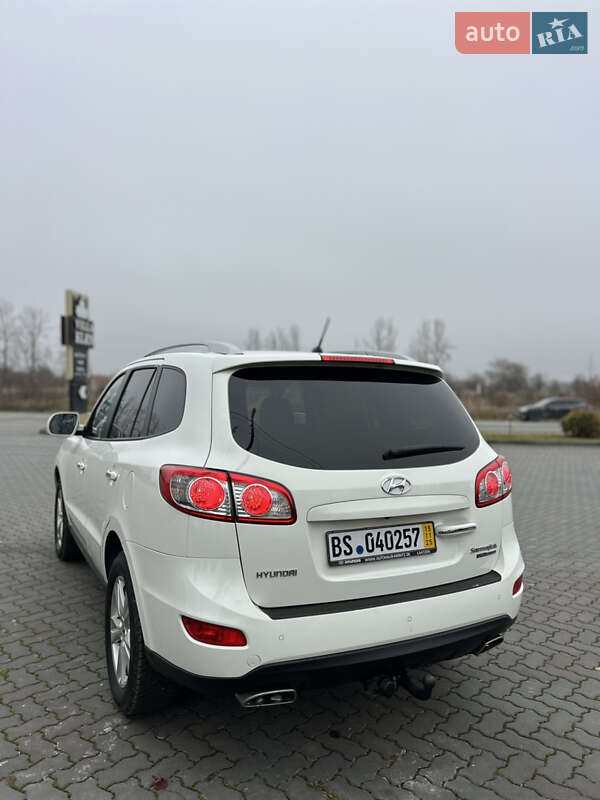 Внедорожник / Кроссовер Hyundai Santa FE 2011 в Коломые
