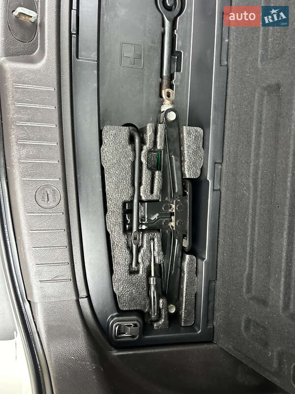 Внедорожник / Кроссовер Hyundai Santa FE 2011 в Коломые