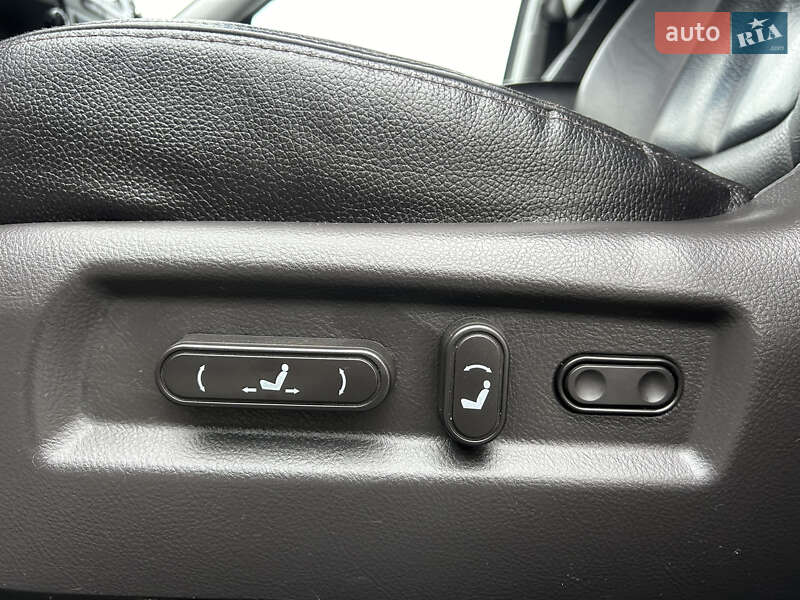 Внедорожник / Кроссовер Hyundai Santa FE 2011 в Коломые