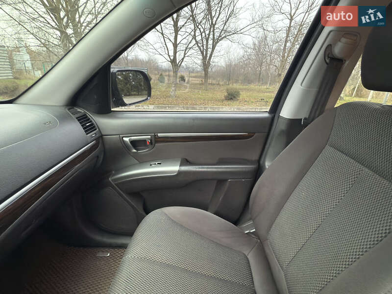 Позашляховик / Кросовер Hyundai Santa FE 2011 в Павлограді