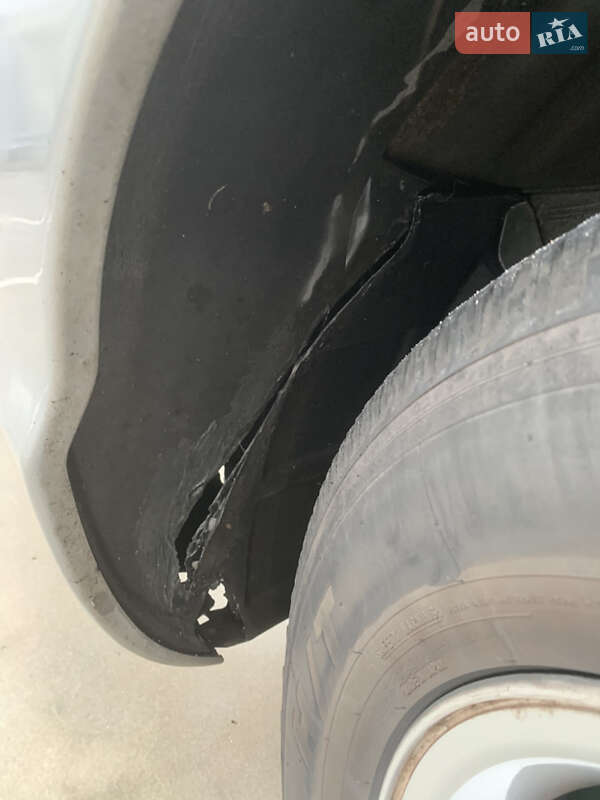 Внедорожник / Кроссовер Hyundai Santa FE 2003 в Киеве