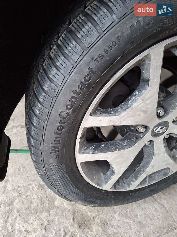 Позашляховик / Кросовер Hyundai Santa FE 2017 в Дніпрі