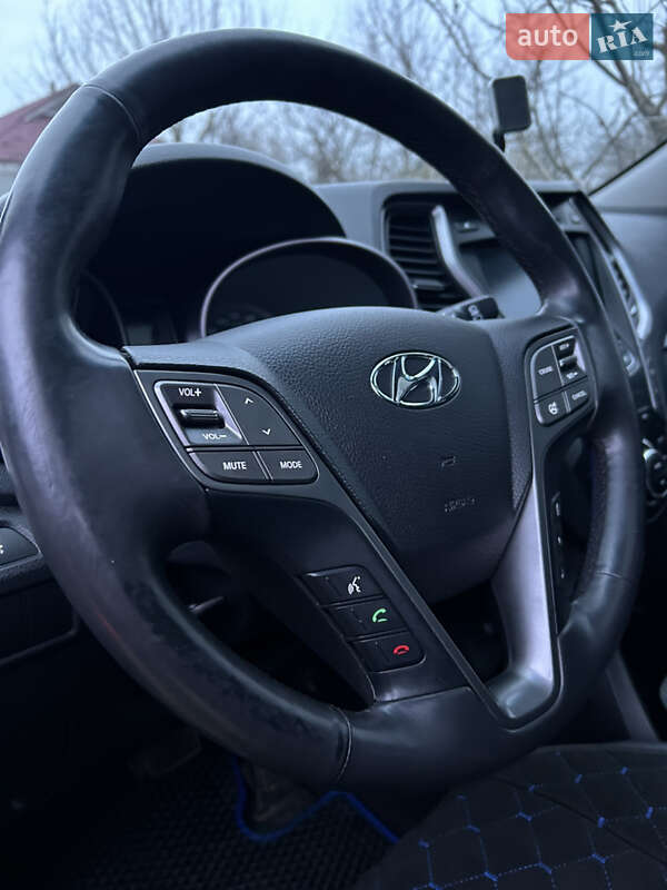 Внедорожник / Кроссовер Hyundai Santa FE 2013 в Ровно