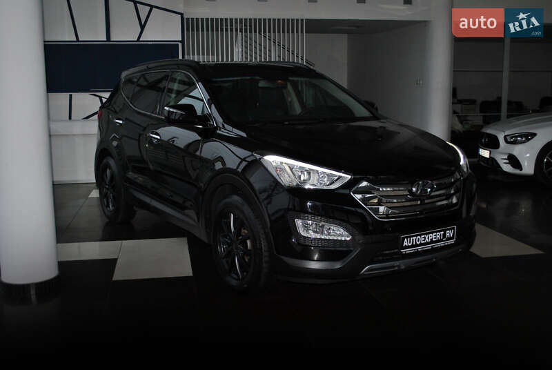 Позашляховик / Кросовер Hyundai Santa FE 2014 в Рівному фото Позашляховик / Кросовер Hyundai Santa FE 2014 в Рівному