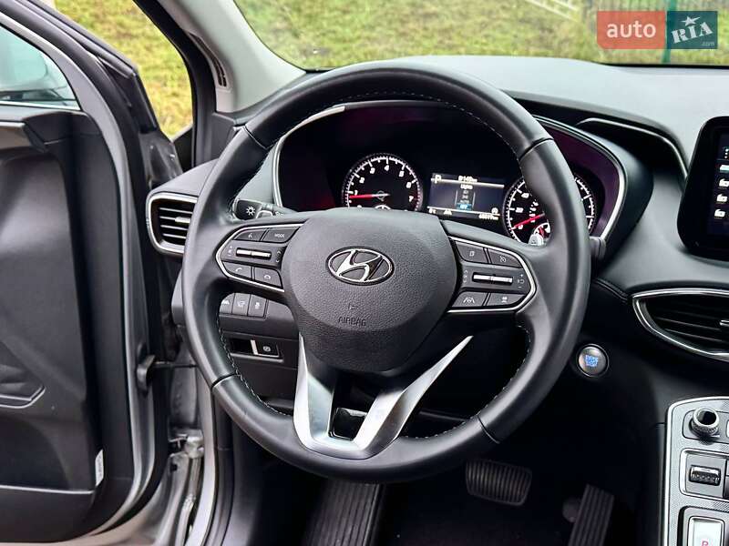 Внедорожник / Кроссовер Hyundai Santa FE 2023 в Киеве