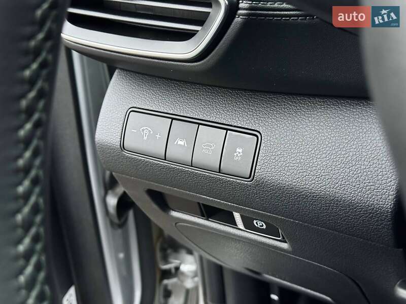 Внедорожник / Кроссовер Hyundai Santa FE 2023 в Киеве