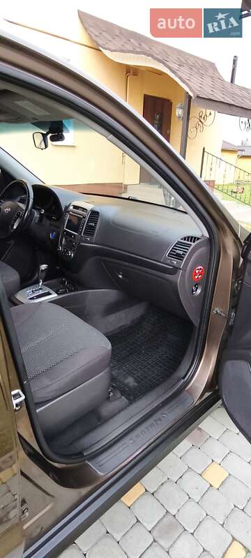Внедорожник / Кроссовер Hyundai Santa FE 2010 в Дрогобыче фото 12 Внедорожник / Кроссовер Hyundai Santa FE 2010 в Дрогобыче