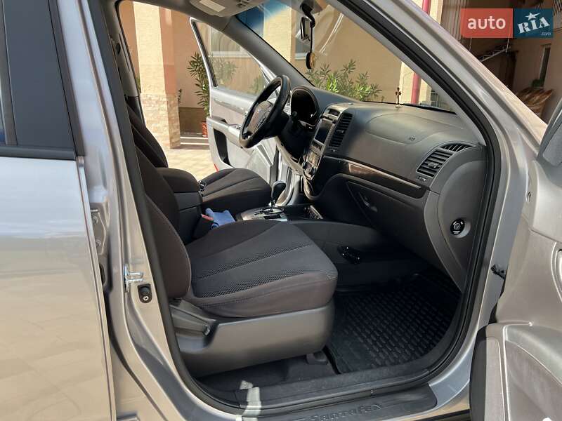 Внедорожник / Кроссовер Hyundai Santa FE 2011 в Солотвине фото 23 Внедорожник / Кроссовер Hyundai Santa FE 2011 в Солотвине