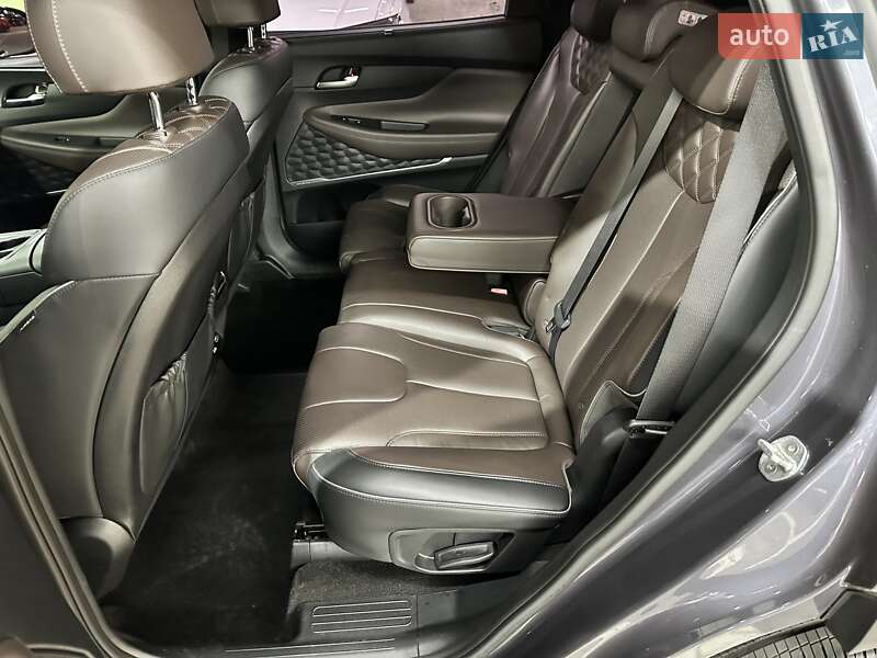 Внедорожник / Кроссовер Hyundai Santa FE 2021 в Киеве