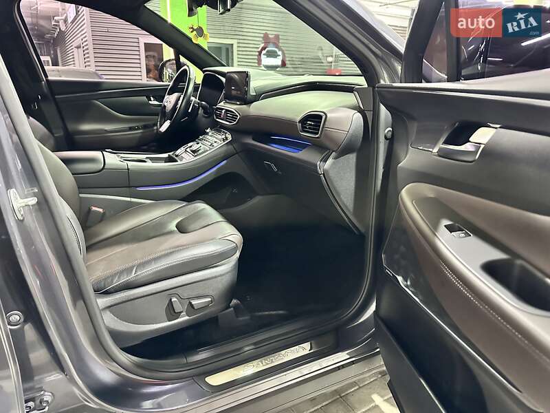 Внедорожник / Кроссовер Hyundai Santa FE 2021 в Киеве