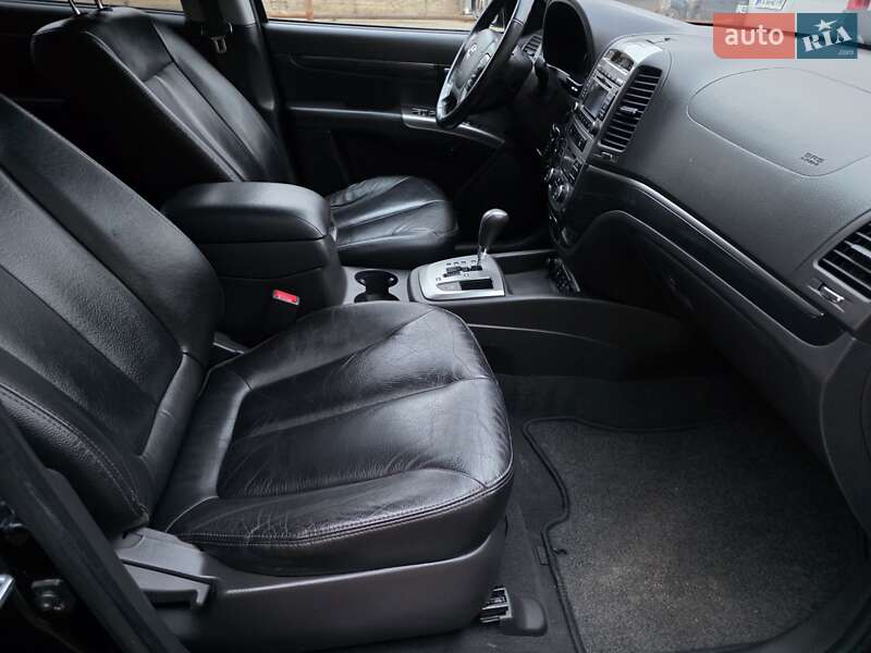 Внедорожник / Кроссовер Hyundai Santa FE 2011 в Луцке