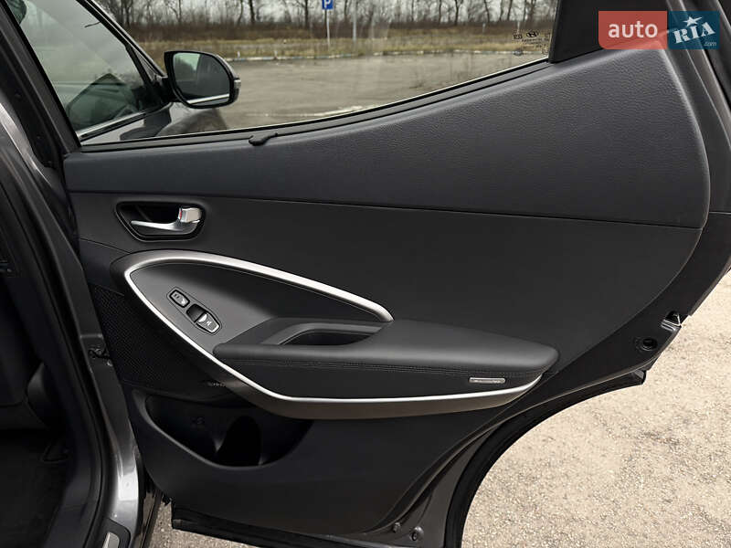 Внедорожник / Кроссовер Hyundai Santa FE 2016 в Радивилове фото 53 Внедорожник / Кроссовер Hyundai Santa FE 2016 в Радивилове