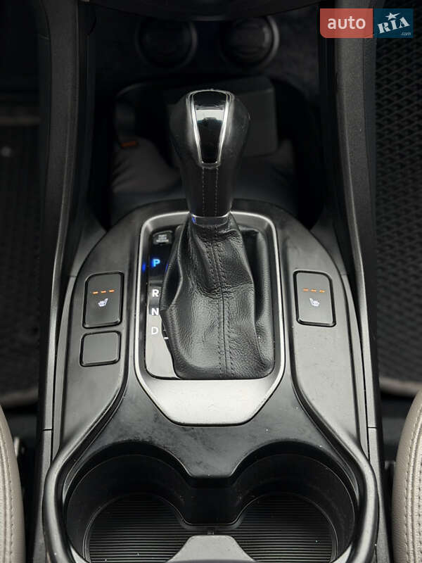 Внедорожник / Кроссовер Hyundai Santa FE 2013 в Запорожье