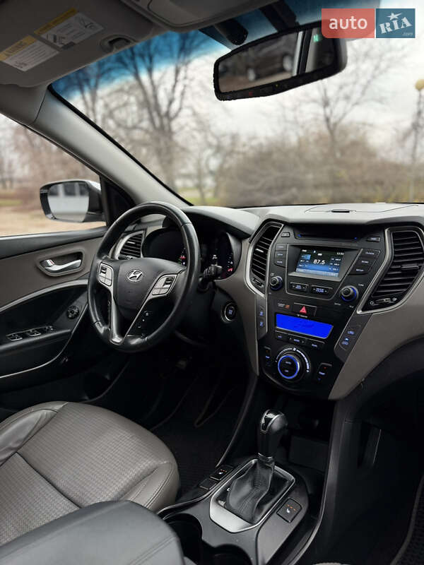 Внедорожник / Кроссовер Hyundai Santa FE 2013 в Запорожье