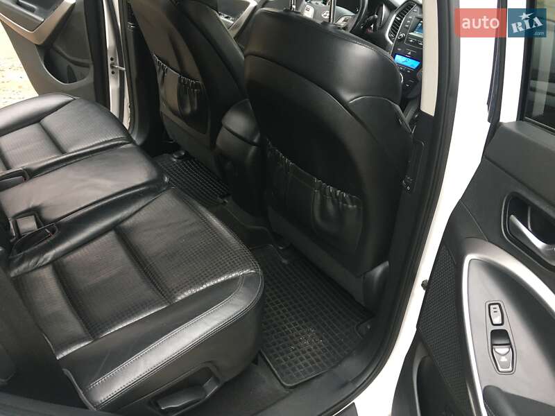 Позашляховик / Кросовер Hyundai Santa FE 2013 в Одесі