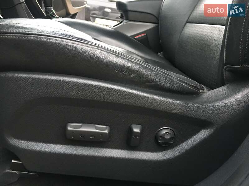 Позашляховик / Кросовер Hyundai Santa FE 2013 в Одесі