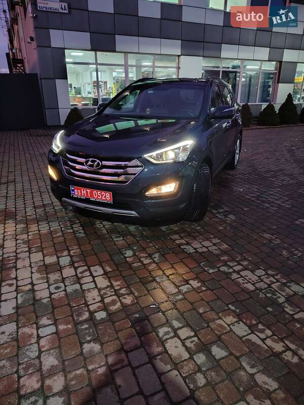 Внедорожник / Кроссовер Hyundai Santa FE 2014 в Ровно