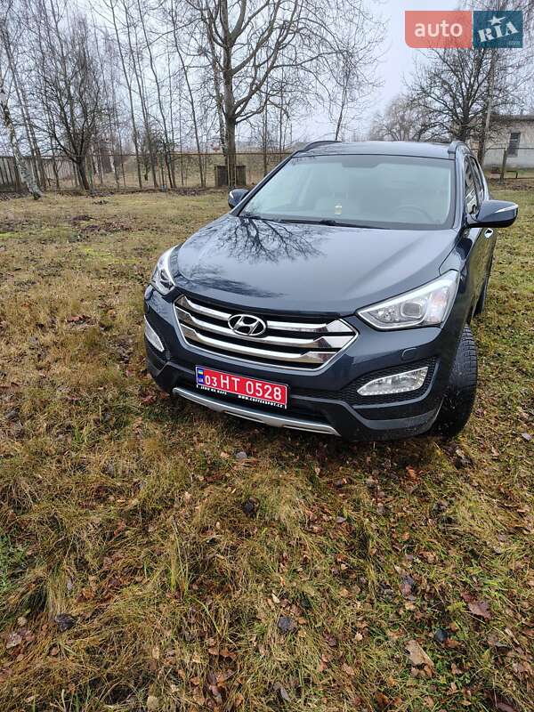 Внедорожник / Кроссовер Hyundai Santa FE 2014 в Ровно