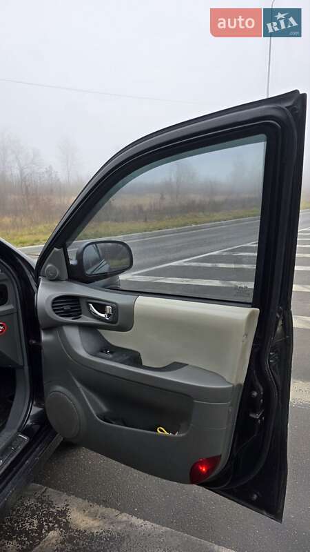 Внедорожник / Кроссовер Hyundai Santa FE 2004 в Хмельницком