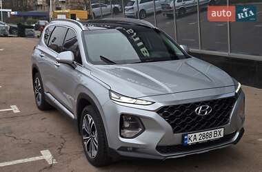 Внедорожник / Кроссовер Hyundai Santa FE 2018 в Киеве
