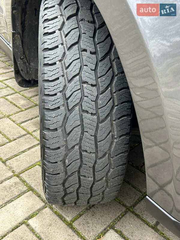 Позашляховик / Кросовер Hyundai Santa FE 2011 в Прилуках