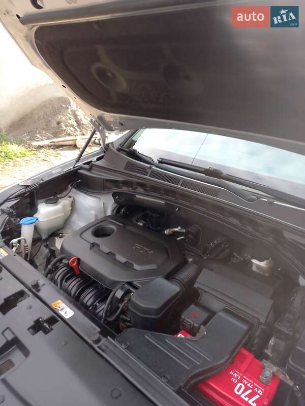 Позашляховик / Кросовер Hyundai Santa FE 2016 в Хмельницькому